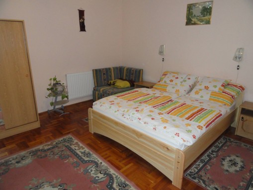   - Nagy Apartman Komárom